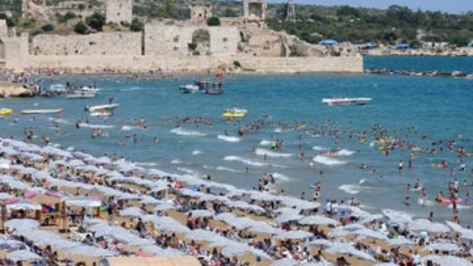 Turizmci çifte bayram yapıyor