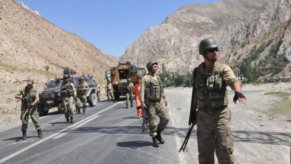 Şemdinli'de çatışma: 5 şehit!