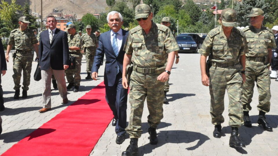 Kıvrıkoğlu'dan terör açıklaması!