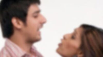 Kocasına 'O..... çocuğu' diyen kadın yandı!