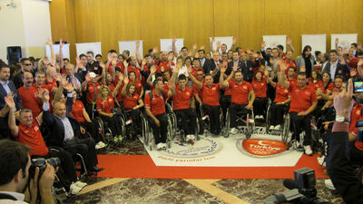 Paralimpik takımımız Londra'da