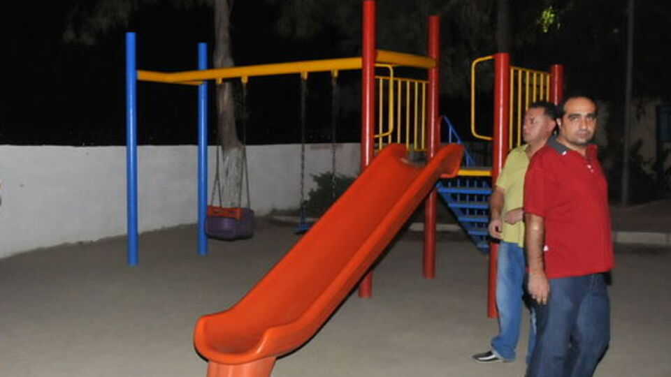 Maganda kurşunu parkta yakaladı!