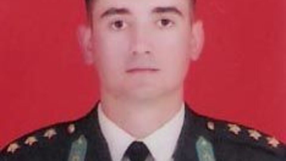 Yaralı yüzbaşı GATA'da şehit oldu