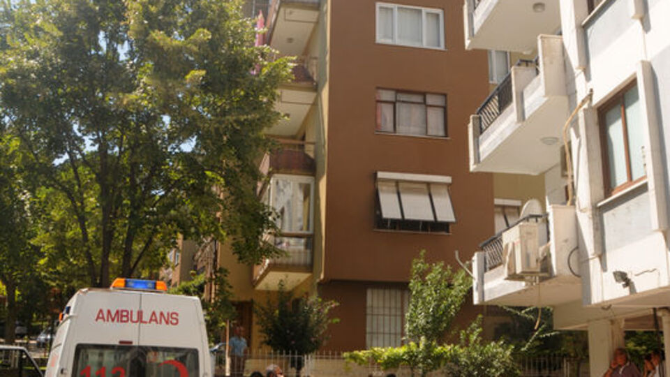 Karikatürist canına kıydı