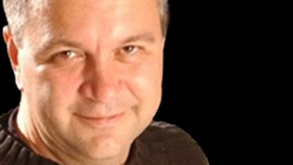Gazeteci Atakan vefat etti