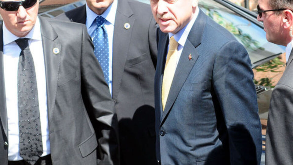 Başbakan Erdoğan, nikah şahidi oldu