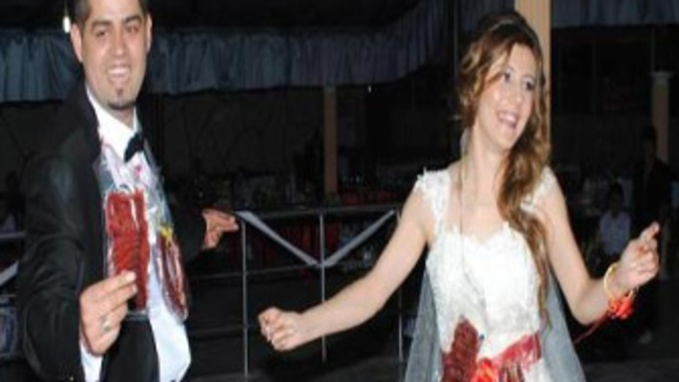 Gelinle damada onu da taktılar