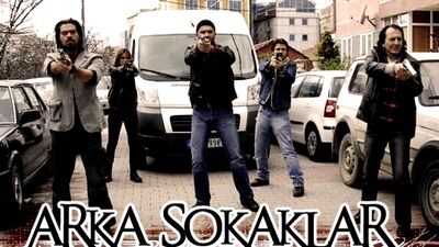 Arka Sokaklar başlıyor!