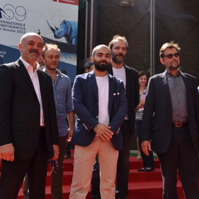 "Küf" perdeyi Venedik'te açtı!
