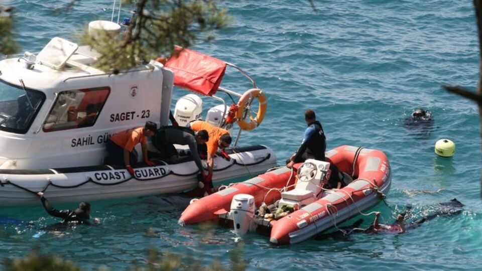 İzmir'de tekne battı: 61 ölü!