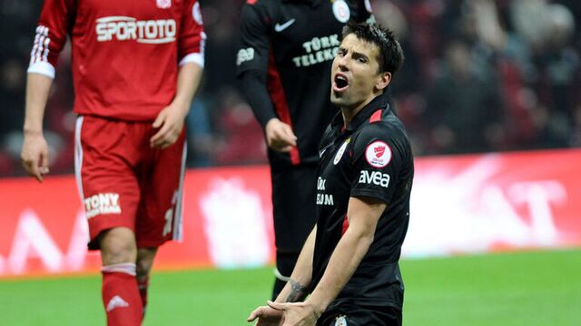 Baros'un yerine Berk!