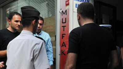 Şehit evinde komutana şok tepki: Geç kalmadınız mı?