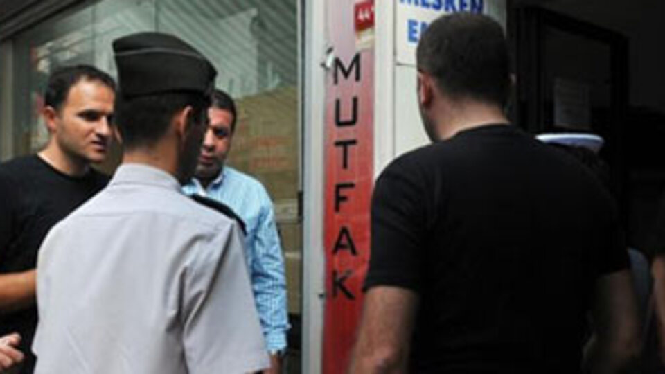 Şehit evinde komutana şok tepki: Geç kalmadınız mı?