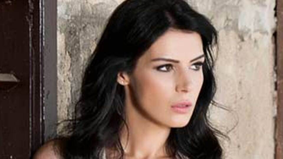 Aksiyonun erkek işi olmadığını gösterecek