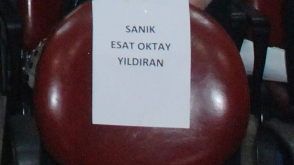 AK Parti o binbaşıyı temsili yargıladı