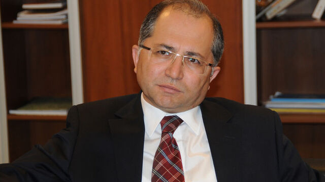 Türkçe öğretmeni Kürtçe seçmeli ders verecek!