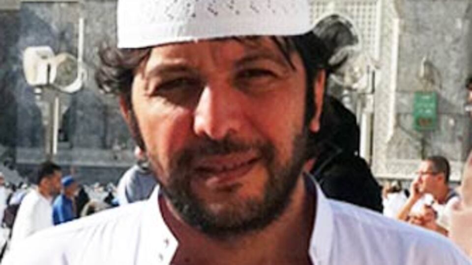 Ünlü sanatçı Umre'ye gitmiş