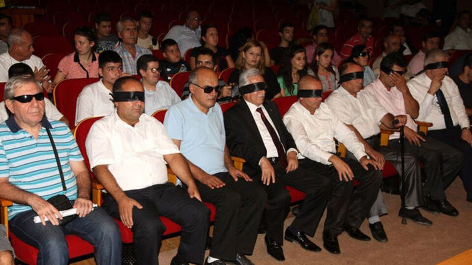 Altın Koza'da gözlere siyah kurdele bağlandı