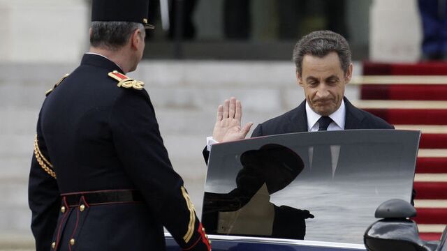 Sarkozy'nin koltuğu için yarış başladı
