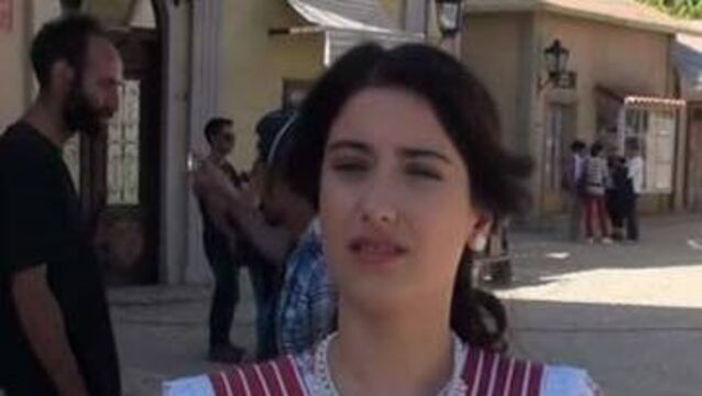 Hazal Kaya'dan ilk röportaj!