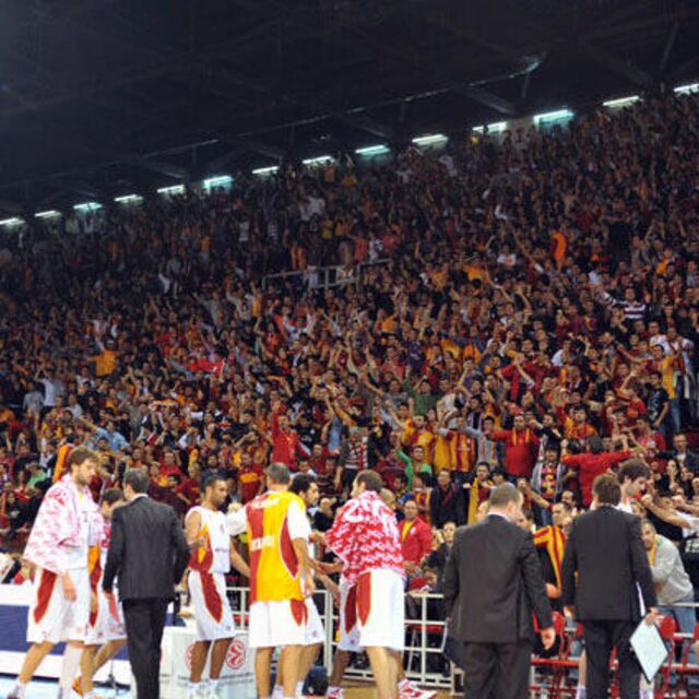 G.Saray Paris'e gidiyor!