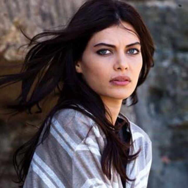 Yerli Ornella Muti!