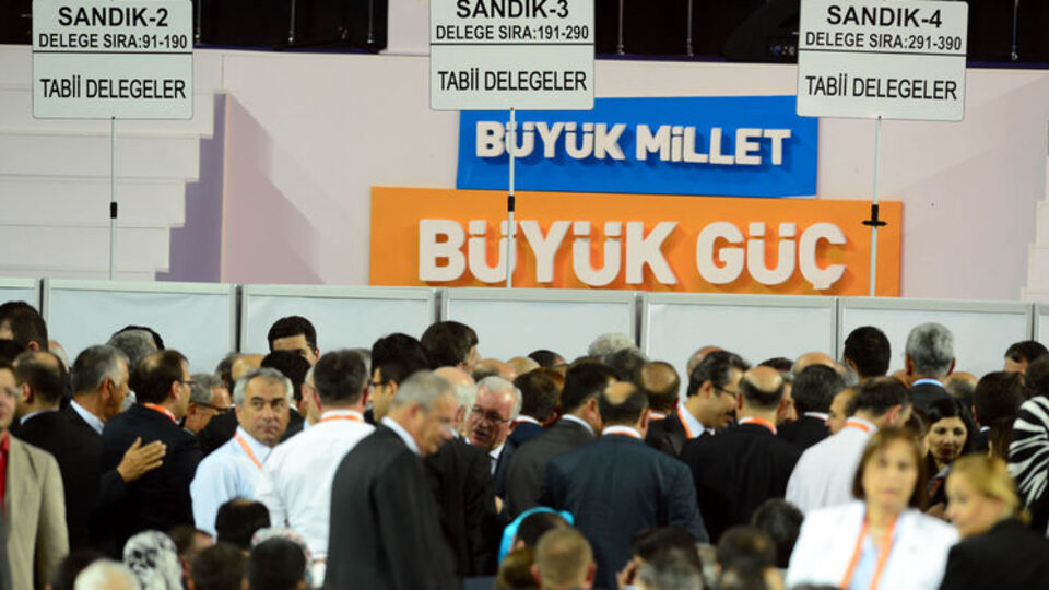 AK Parti'de yeni yönetim!