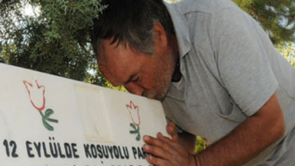 Oğluna 'günaydın' demek için...