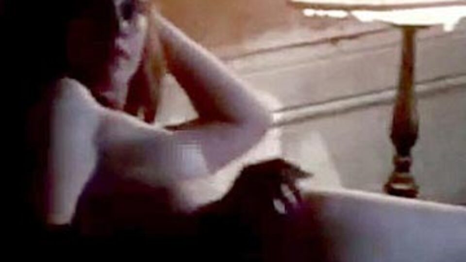 Kristen Stewart'tan cesur sahneler!