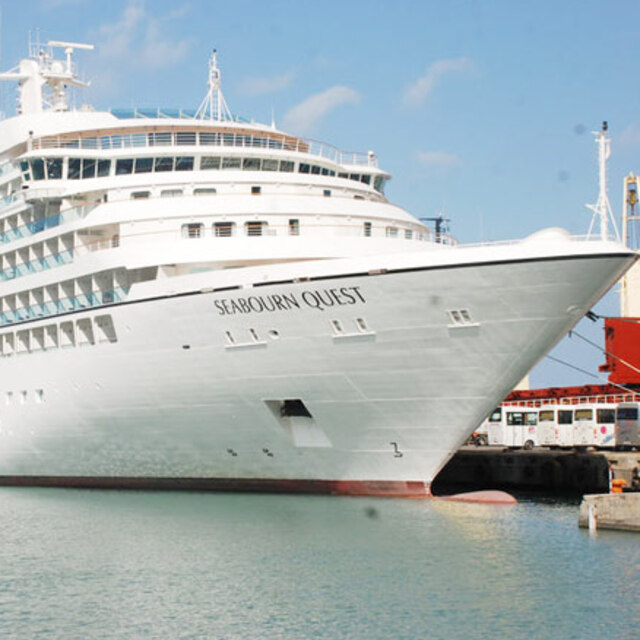 Lüks gemi İskenderun'da!