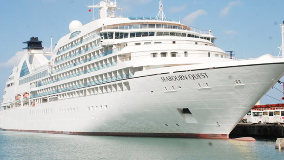 Lüks gemi İskenderun'da!