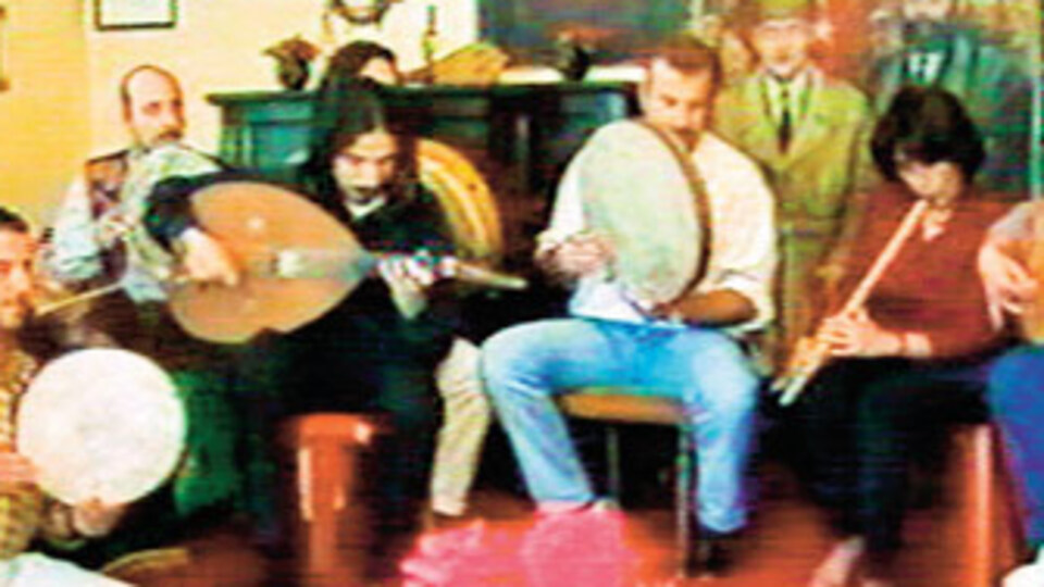 Türbede müzik kavgası