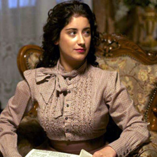 Hazal Kaya'ya şok!