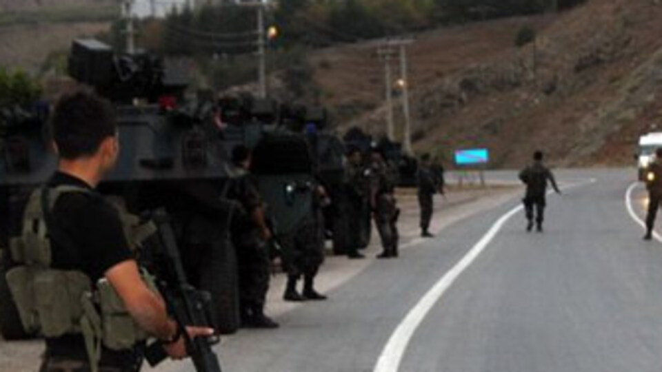 PKK'lılarla tek başına çatıştı!