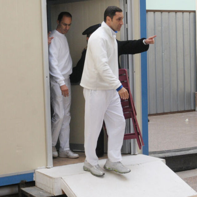 Mübarek'in oğulları hakim karşısında
