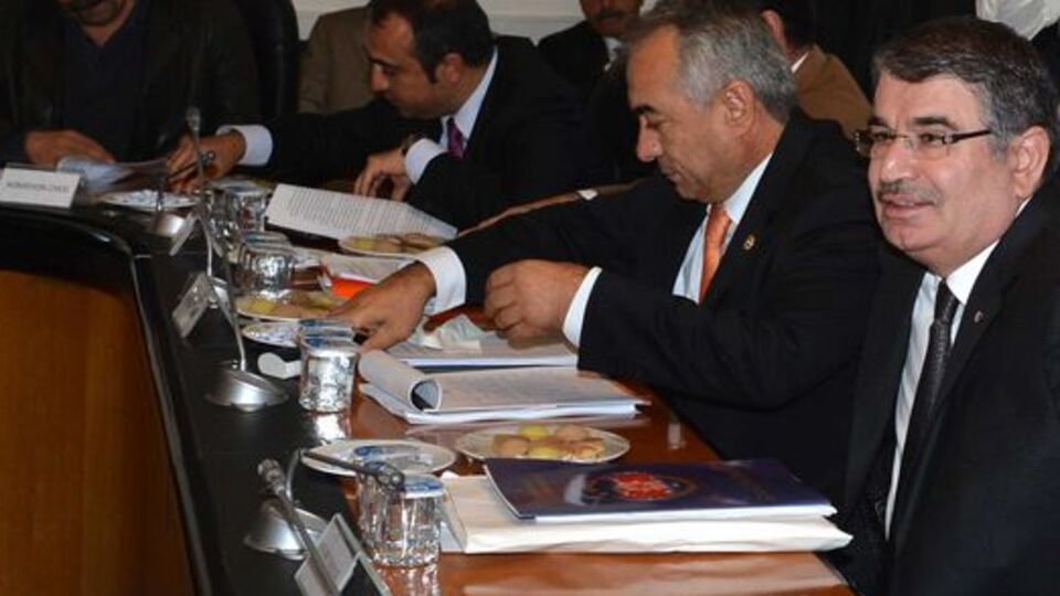 Meclis'te Atatürk tartışması