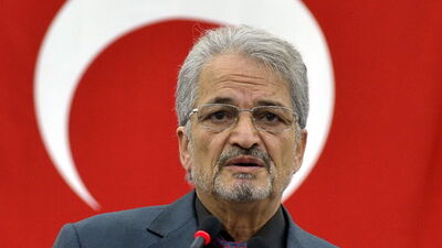 Alex'e sert eleştiri