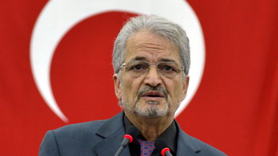 Alex'e sert eleştiri