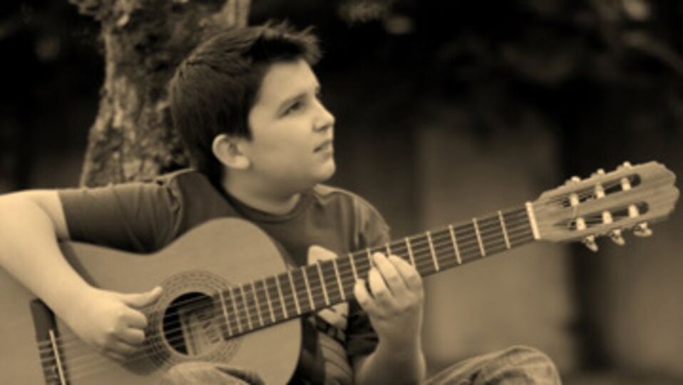 Genç gitar virtüözü Varady Türkiye'de