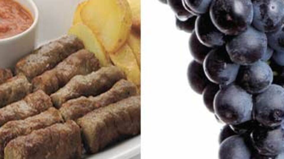 Köftenin yanında şarap gibi üzüm suyu!