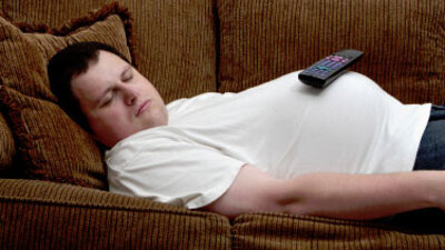 Kanepede uyuklayanlar yandı!