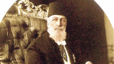 Son Halife, Cumhuriyet'i Mustafa Kemal'e çektiği bu telgrafla kutlamıştı