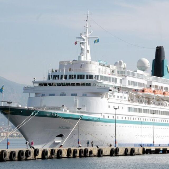 Kruvaziyer Albatros Mersin Limanı'nda!