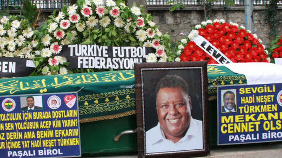 Türkmen son yolculuğuna uğurlandı