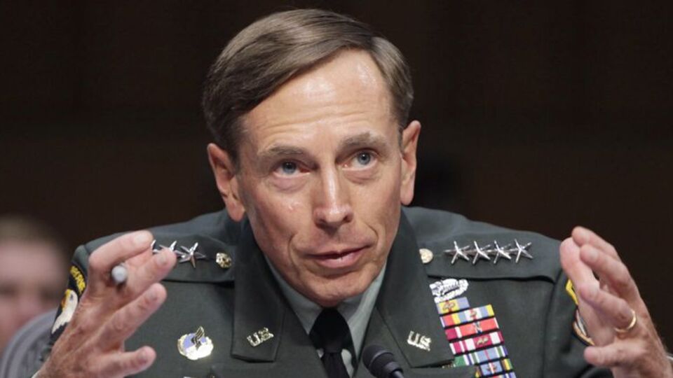 'Çuvalcı general' istifa etti!