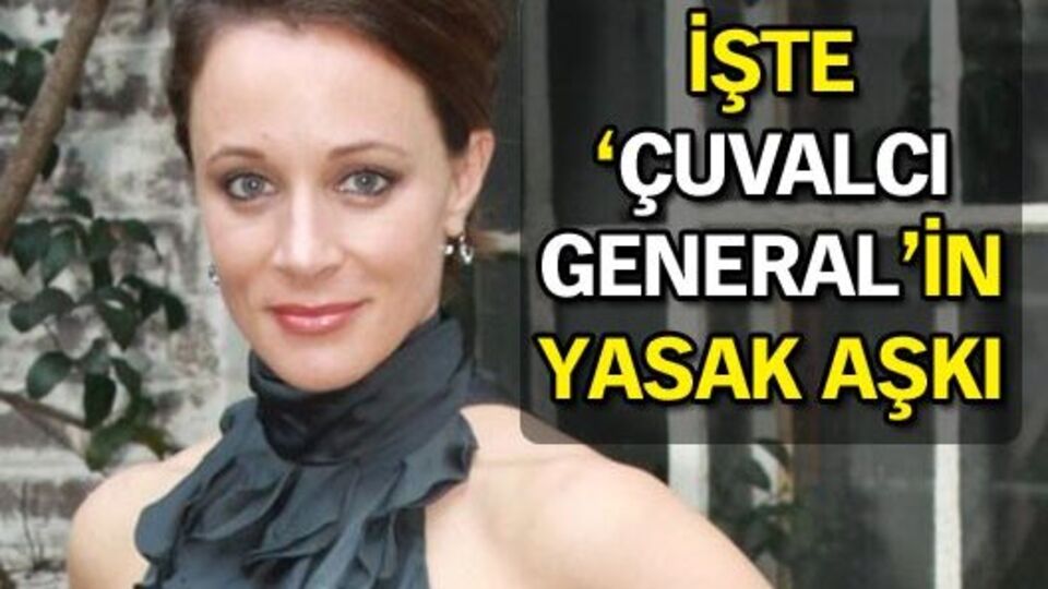 İşte Petraeus'un yasak aşkı