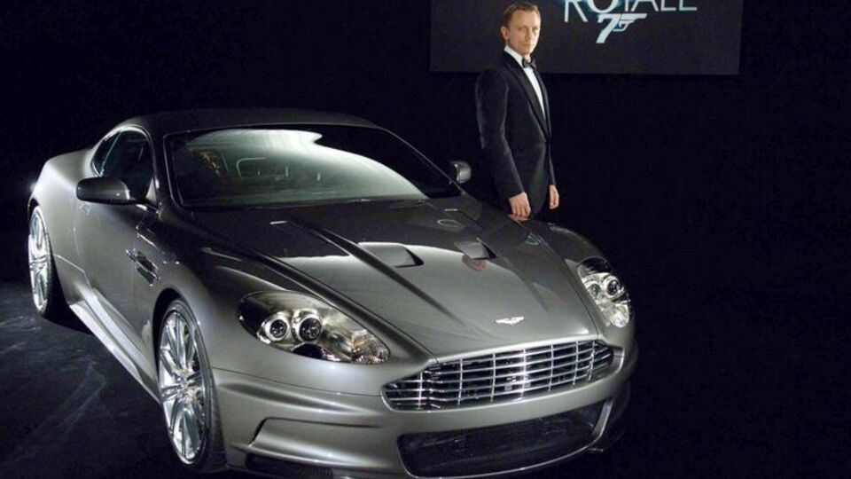 James Bond'un otomobili satılıyor!
