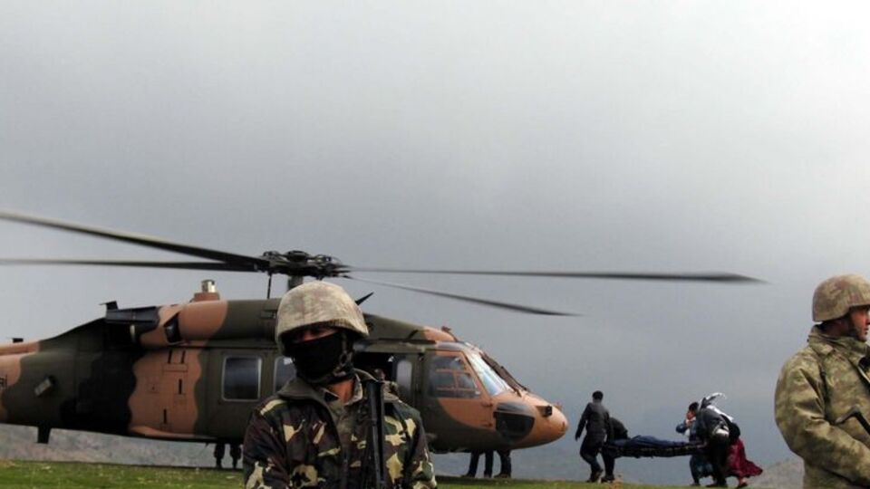 Terörist cenazeleri askeri helikopterle taşındı