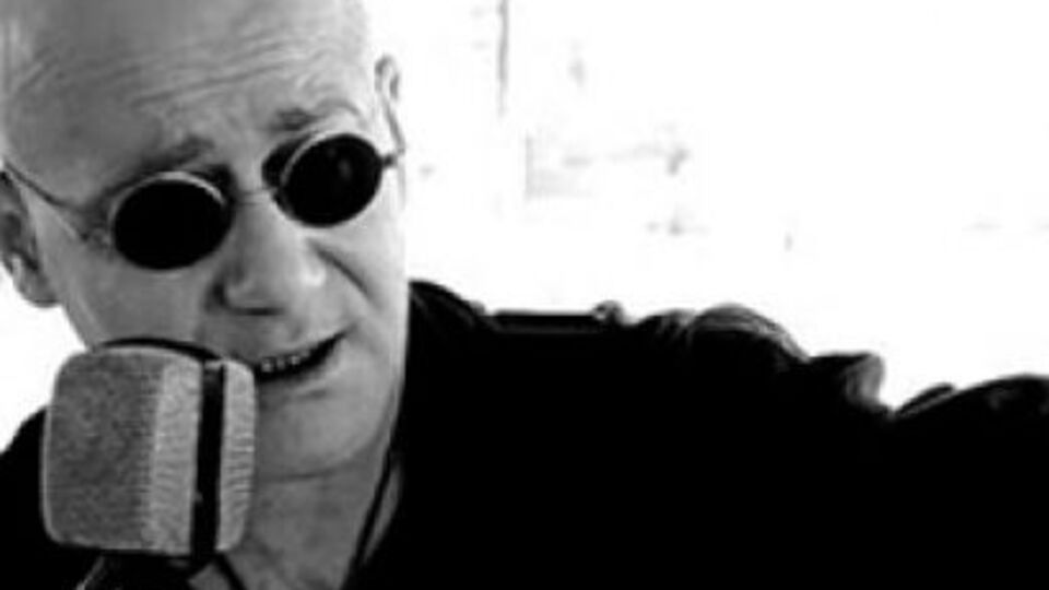 Ünlü şarkıcı yoğun bakımda!