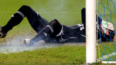 Olaylı maç yarıda kaldı!